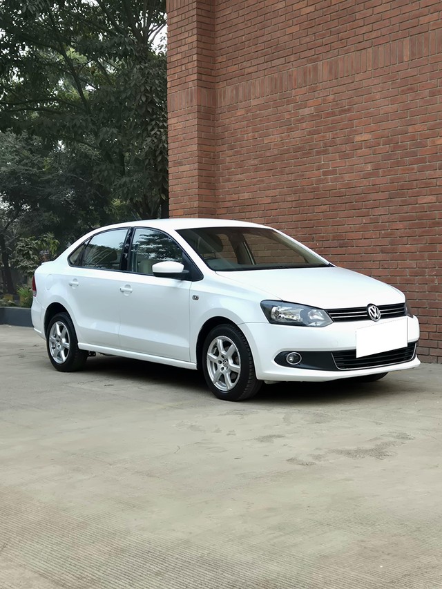 Volkswagen Vento 1.5 TDI Highline Second-hand 2014 Volkswagen Vento 1.5 TDI Highline for sale in Nashik-8