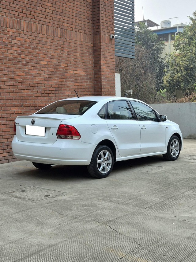 Volkswagen Vento 1.5 TDI Highline Second-hand 2014 Volkswagen Vento 1.5 TDI Highline for sale in Nashik-9