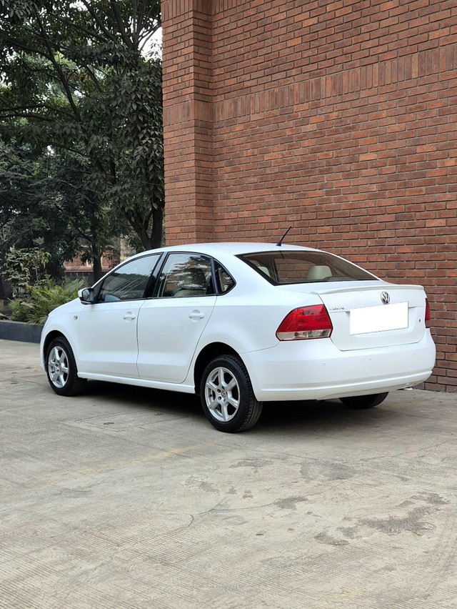 Volkswagen Vento 1.5 TDI Highline Second-hand 2014 Volkswagen Vento 1.5 TDI Highline for sale in Nashik-3