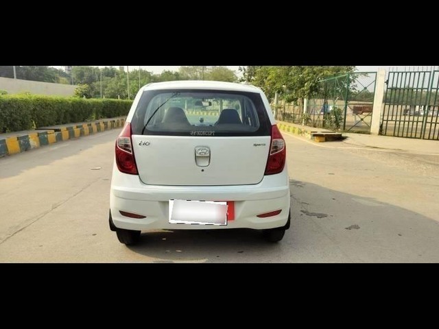 Second-hand 2015 Hyundai i10 Sportz 1.1L for sale in Noida-2