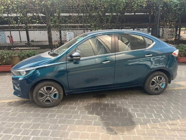 Second-hand 2022 Tata Tigor EV XZ Plus for sale in Mumbai-2
