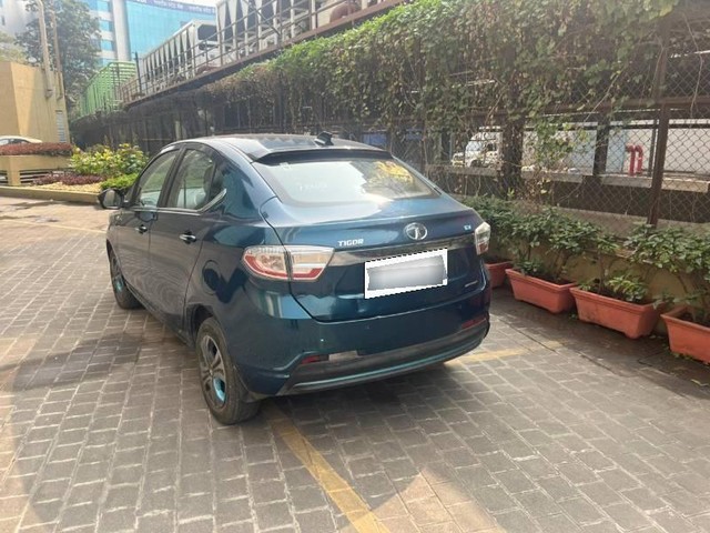 Second-hand 2022 Tata Tigor EV XZ Plus for sale in Mumbai-5