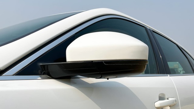 Second-hand 2019 Jaguar F-Pace Prestige 2.0 AWD for sale in New Delhi-25