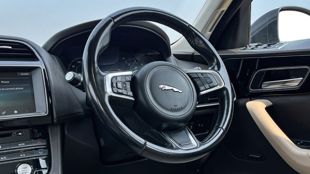 Second-hand 2019 Jaguar F-Pace Prestige 2.0 AWD for sale in New Delhi-11