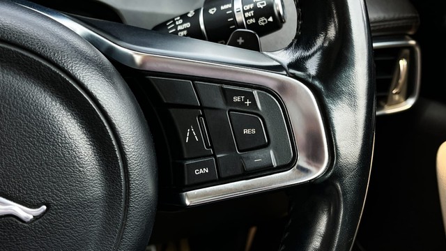 Second-hand 2019 Jaguar F-Pace Prestige 2.0 AWD for sale in New Delhi-13