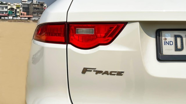 Second-hand 2019 Jaguar F-Pace Prestige 2.0 AWD for sale in New Delhi-26