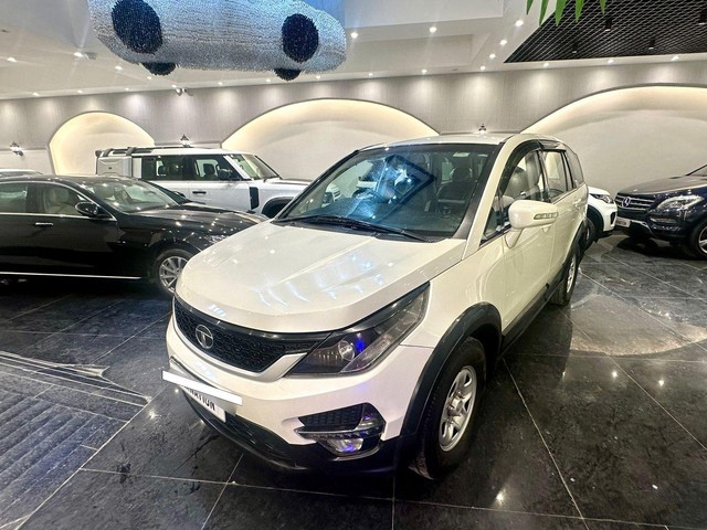 Second-hand 2017 Tata Hexa XT for sale in New Delhi-18