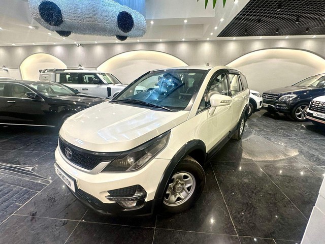 Second-hand 2017 Tata Hexa XT for sale in New Delhi-19