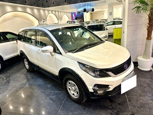 Second-hand 2017 Tata Hexa XT for sale in New Delhi-6