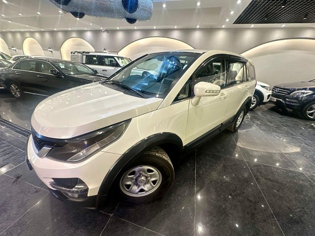 Second-hand 2017 Tata Hexa XT for sale in New Delhi-17