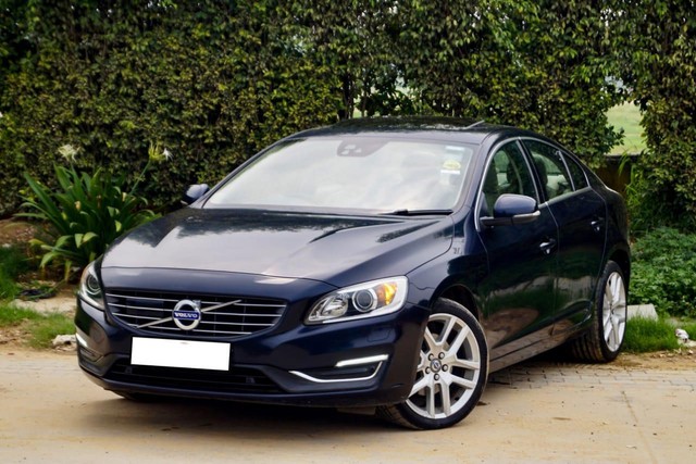 Volvo S60 D4 Momentum BSIV Second-hand 2018 Volvo S60 D4 Momentum BSIV for sale in New Delhi-2