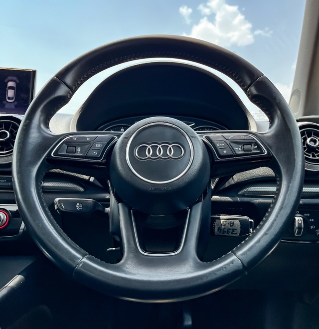 Second-hand 2019 Audi A3 35 TFSI Premium for sale in New Delhi-10