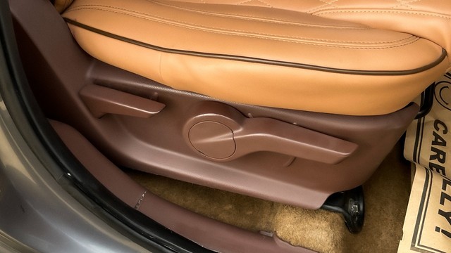 Second-hand 2020 Mahindra Thar LX 4WD Hard Top Diesel AT BSVI for sale in New Delhi-16