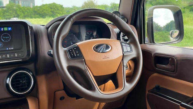 Second-hand 2020 Mahindra Thar LX 4WD Hard Top Diesel AT BSVI for sale in New Delhi-12