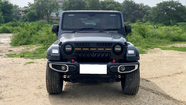 Second-hand 2020 Mahindra Thar LX 4WD Hard Top Diesel AT BSVI for sale in New Delhi-7