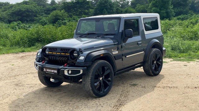Second-hand 2020 Mahindra Thar LX 4WD Hard Top Diesel AT BSVI for sale in New Delhi-30