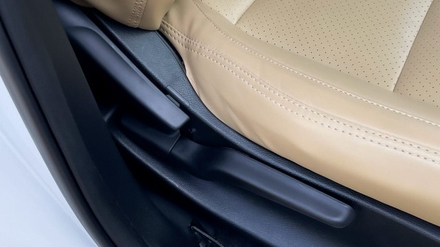 Second-hand 2022 Honda City VX MT for sale in New Delhi-7