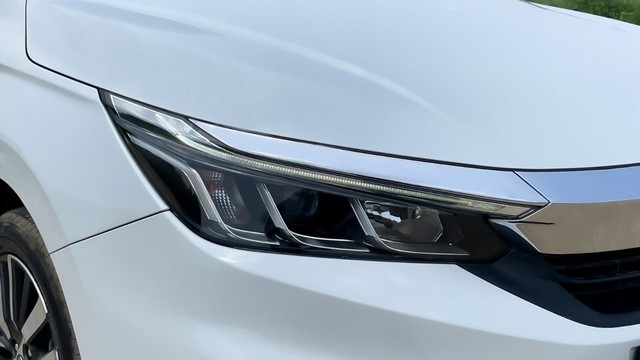 Second-hand 2022 Honda City VX MT for sale in New Delhi-27