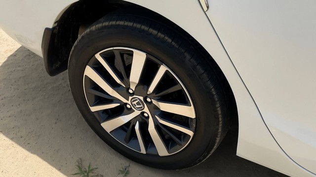 Second-hand 2022 Honda City VX MT for sale in New Delhi-6