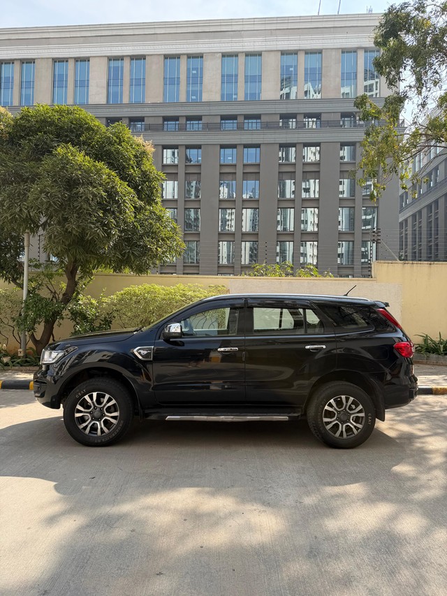 Second-hand 2019 Ford Endeavour 3.2 Titanium AT 4X4 for sale in Hyderabad-3