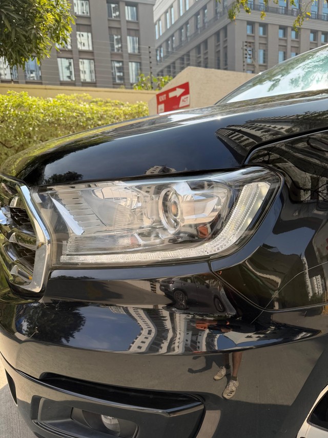 Second-hand 2019 Ford Endeavour 3.2 Titanium AT 4X4 for sale in Hyderabad-6