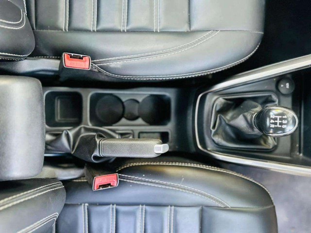 Second-hand 2021 Ford Ecosport Titanium Diesel for sale in Ahmedabad-13