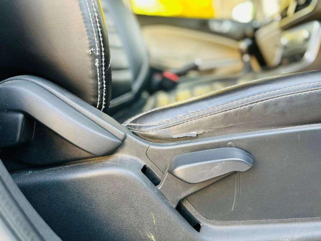 Second-hand 2021 Ford Ecosport Titanium Diesel for sale in Ahmedabad-18