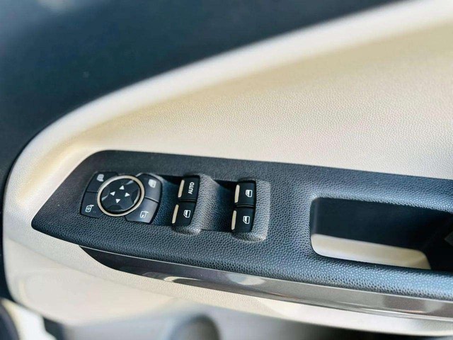 Second-hand 2021 Ford Ecosport Titanium Diesel for sale in Ahmedabad-17