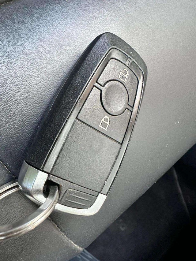 Second-hand 2021 Ford Ecosport Titanium Diesel for sale in Ahmedabad-21