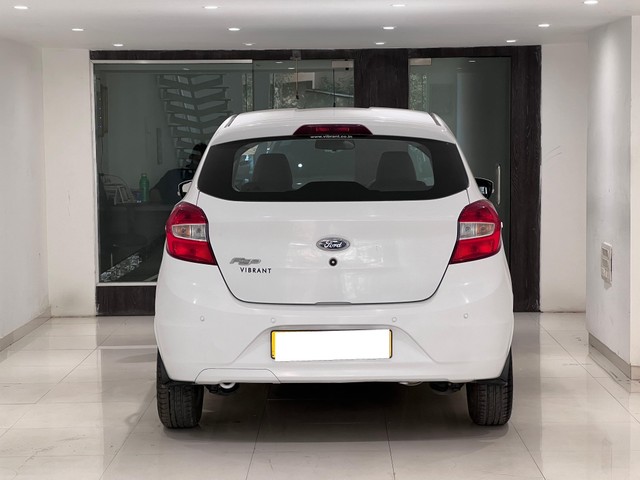Second-hand 2015 Ford Figo 1.2P Trend MT for sale in Hyderabad-2