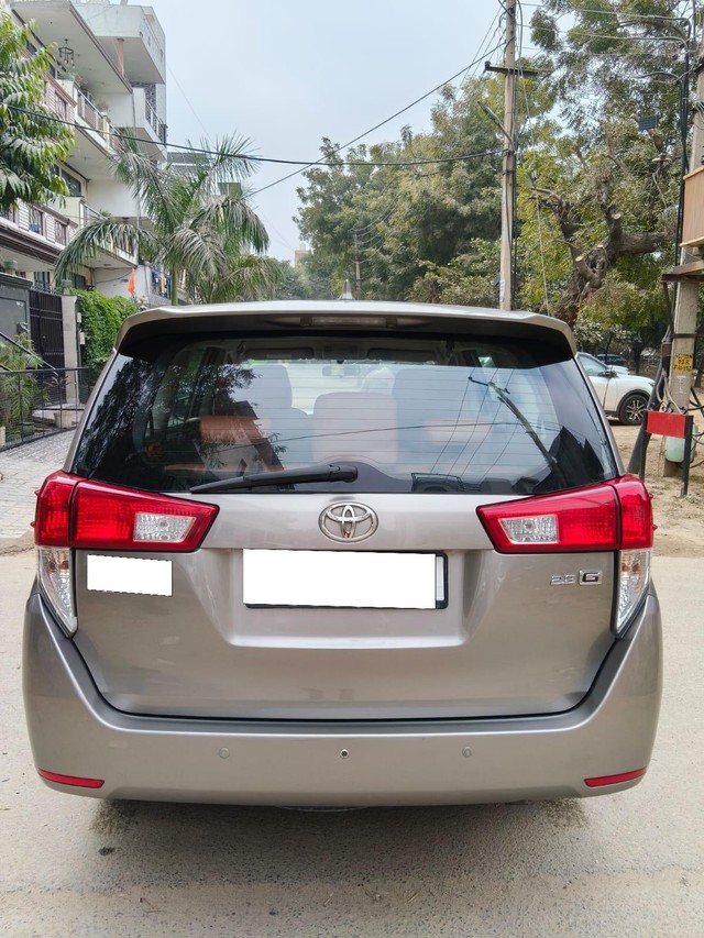 Second-hand 2017 Toyota Innova Crysta 2.8 GX AT BSIV for sale in Gurgaon-2