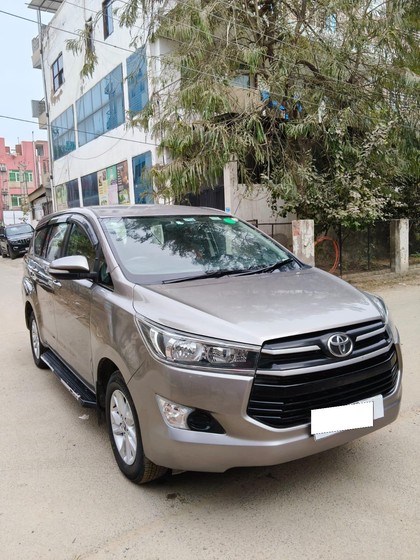 Second-hand 2017 Toyota Innova Crysta 2.8 GX AT BSIV for sale in Gurgaon