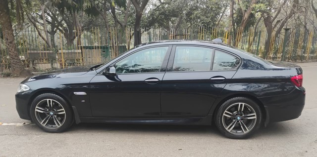 Second-hand 2017 BMW 5 Series 520d M Sport for sale in Agra-4