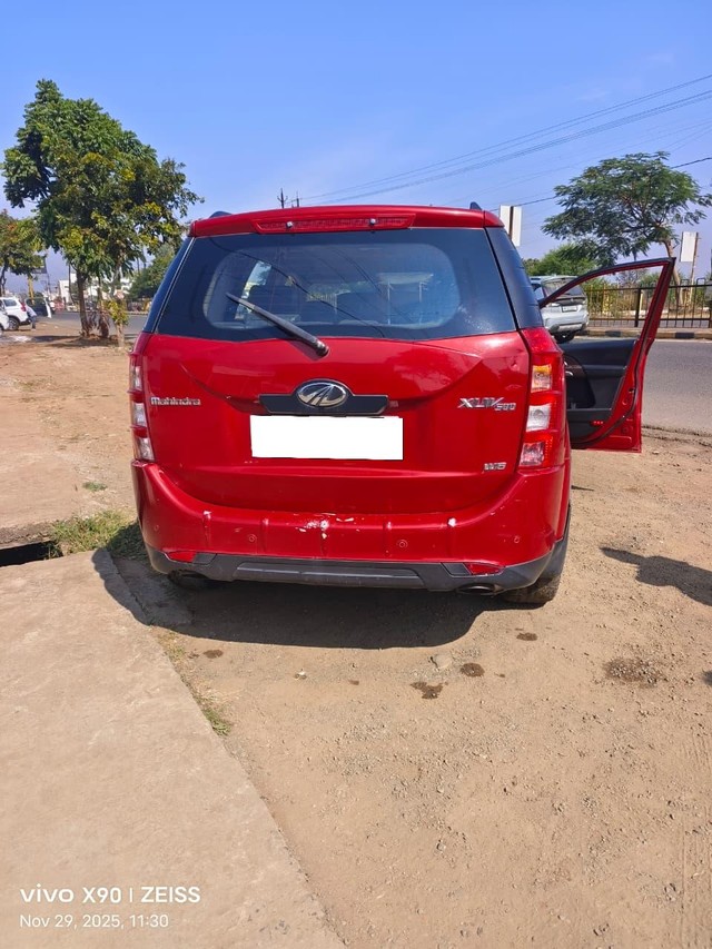 Second-hand 2015 Mahindra XUV500 W6 1.99 mHawk for sale in Chhindwara-1