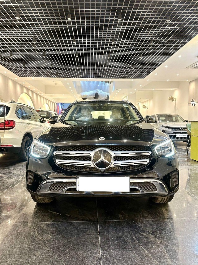 Second-hand 2022 Mercedes-Benz GLC 200 for sale in New Delhi-6