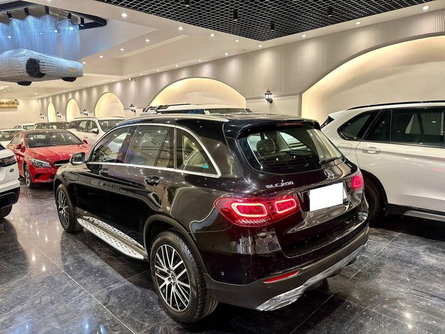 Second-hand 2022 Mercedes-Benz GLC 200 for sale in New Delhi-22