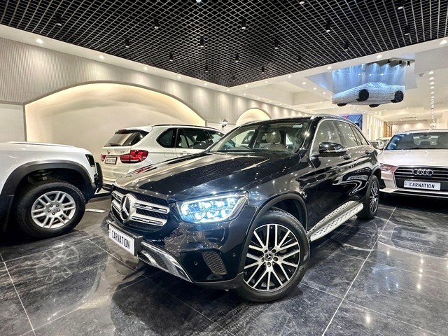 Second-hand 2022 Mercedes-Benz GLC 200 for sale in New Delhi-5