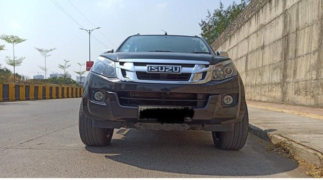 Second-hand 2017 Isuzu D-Max 4X4 for sale in Gurgaon-3