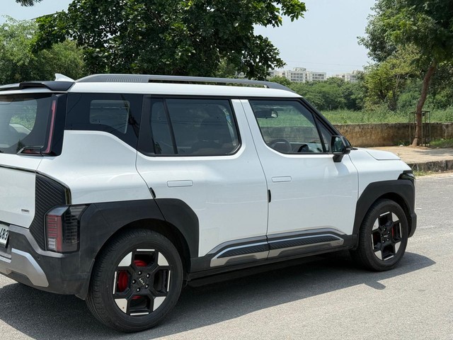 Second-hand 2025 Kia Syros HTK Plus Turbo for sale in New Delhi-14