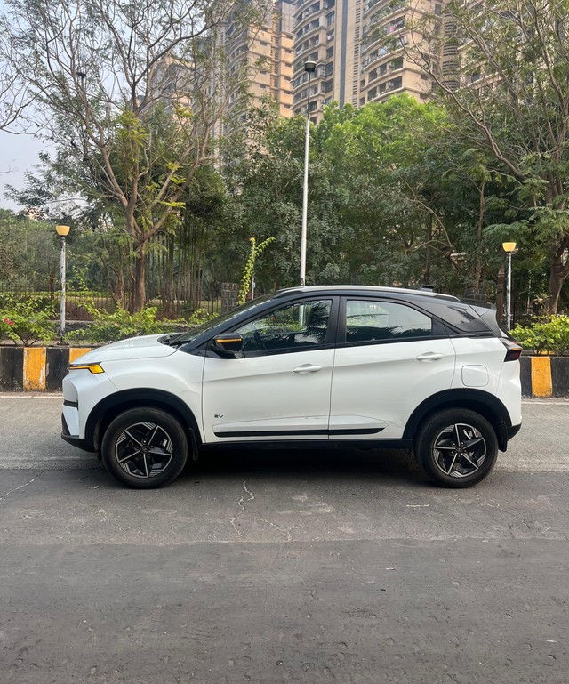 Second-hand 2023 Tata Nexon EV Fearless MR for sale in Mumbai-3