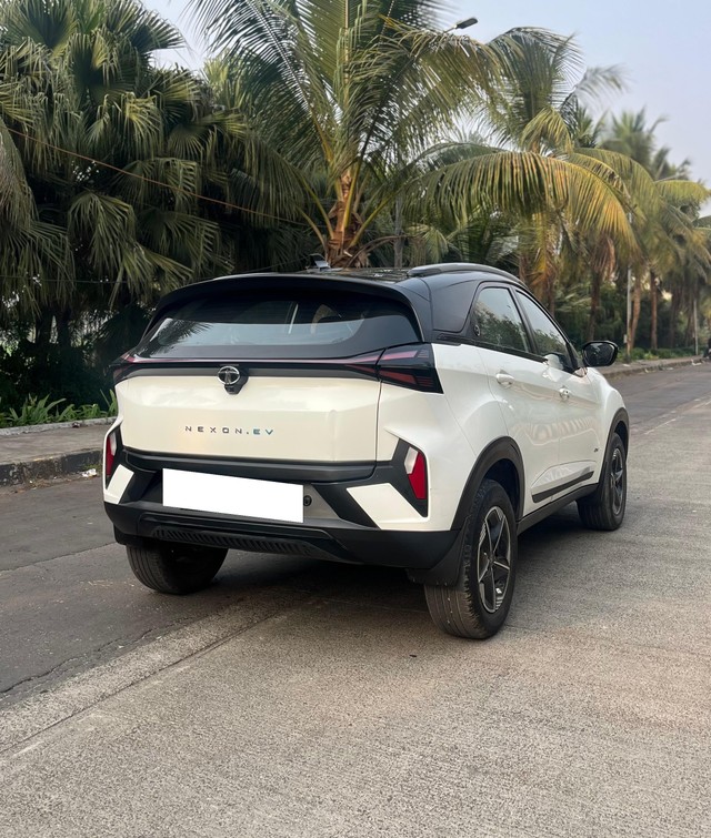 Second-hand 2023 Tata Nexon EV Fearless MR for sale in Mumbai-12