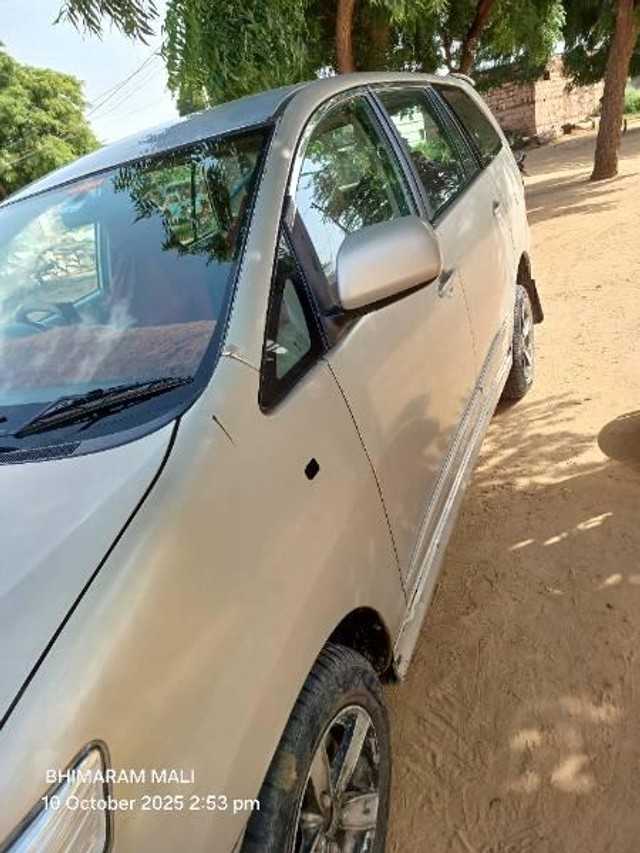 Second-hand 2007 Toyota Innova 2.5 G (Diesel) 8 Seater BS III for sale in Jalore-3