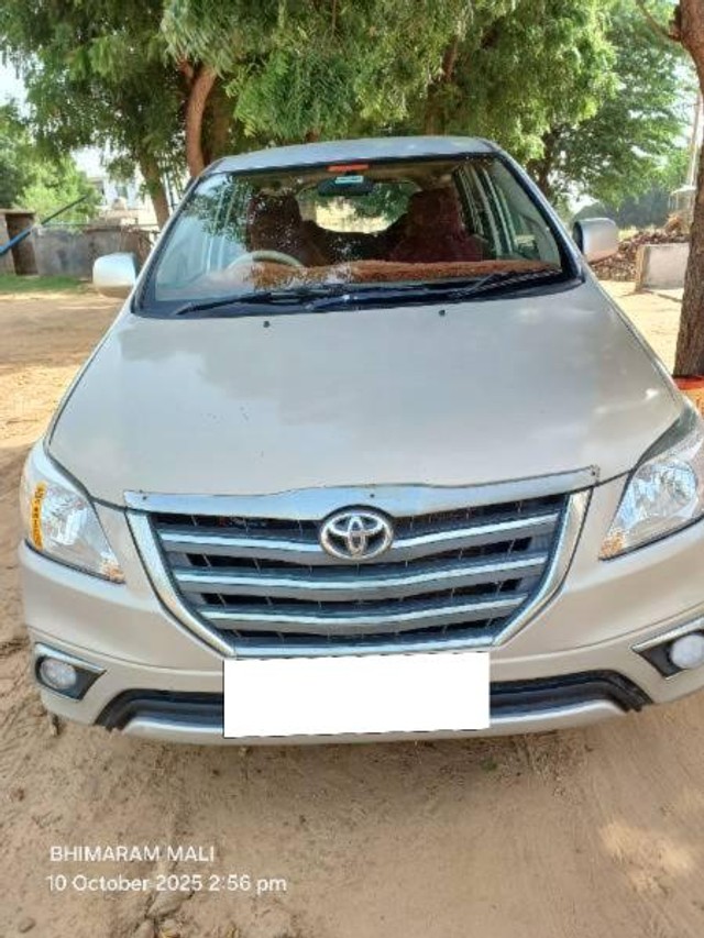Second-hand 2007 Toyota Innova 2.5 G (Diesel) 8 Seater BS III for sale in Jalore-6