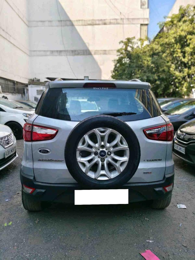 Second-hand 2016 Ford Ecosport 1.5 TDCi Titanium BSIV for sale in Surat-5
