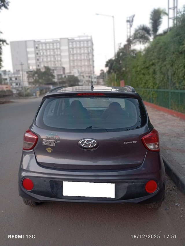 Second-hand 2018 Hyundai Grand i10 1.2 Kappa Sportz BSIV for sale in Surat-1