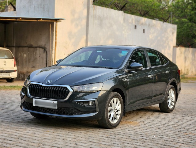 Second-hand 2022 Skoda Slavia 1.0 TSI Ambition AT BSVI for sale in New Delhi-5