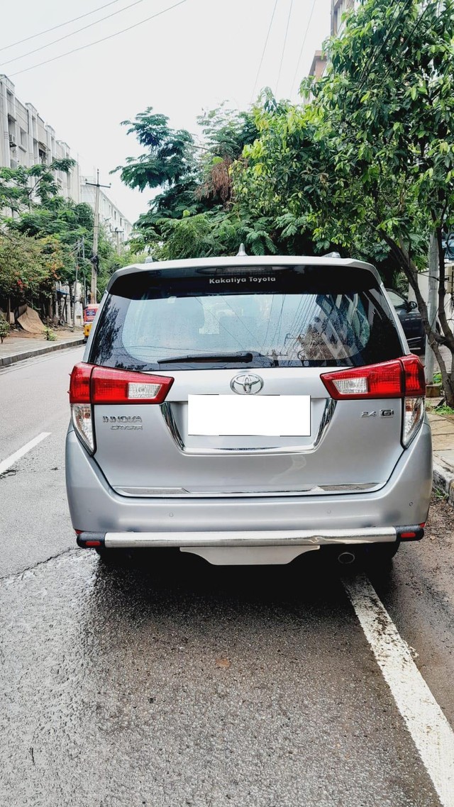 Second-hand 2022 Toyota Innova Crysta 2.4 G 8 STR for sale in Hyderabad-2