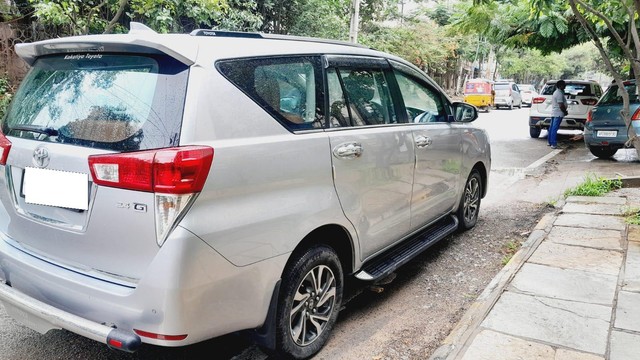 Second-hand 2022 Toyota Innova Crysta 2.4 G 8 STR for sale in Hyderabad-1