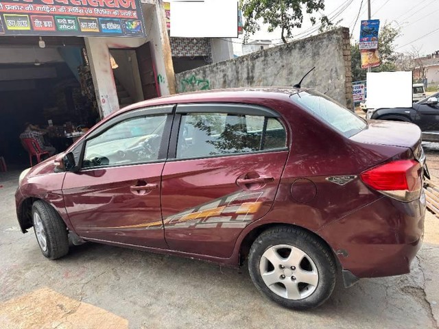 Second-hand 2014 Honda Amaze VX i-DTEC for sale in Khurja-7