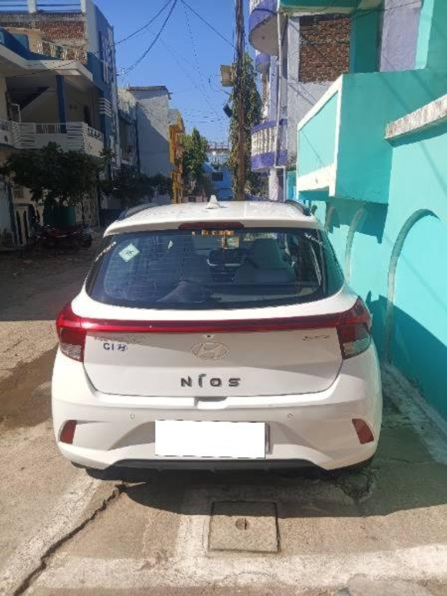 Second-hand 2023 Hyundai Grand i10 Nios Sportz CNG for sale in Sagar-1
